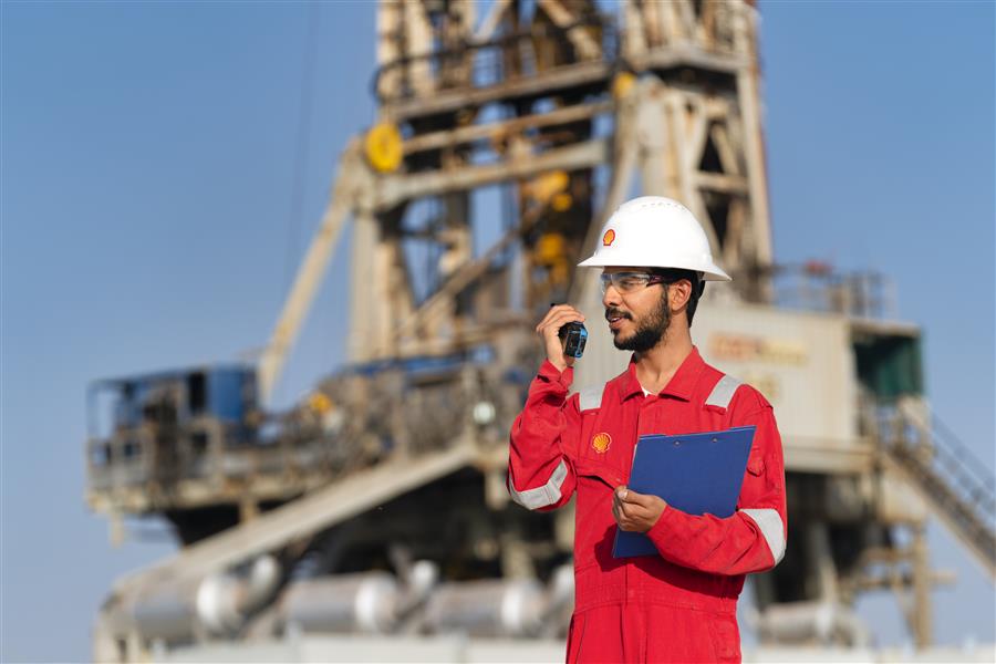 عمان شل تعلن تاريخ بدء إنتاج الغاز الطبيعي بمنطقة الامتياز 10