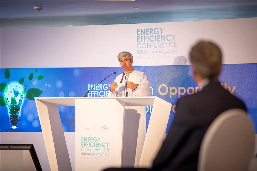 العوفى يرعى افتتاح مؤتمر "أوكيو" لكفاءة الطاقة